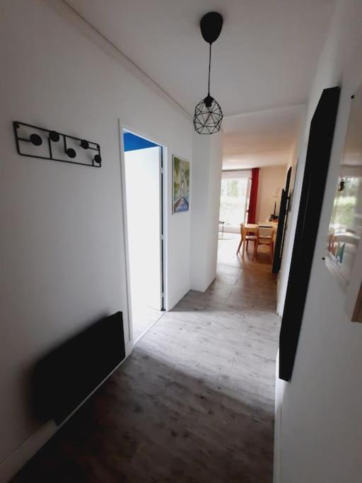 F3 60m2 Dans Residence, 2 Chambres, Garage Apartment