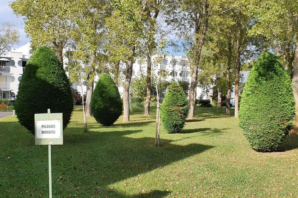 Apartment F3 60m2 Dans Residence, 2 Chambres, Garage *